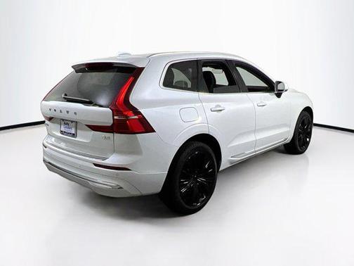 2022 Volvo XC60 B5 Inscription