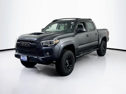Magnetic Gray Metallic 2017 Toyota Tacoma TRD Sport