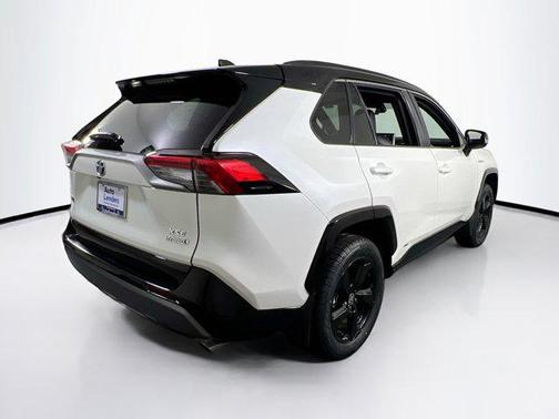 2021 Toyota RAV4 Hybrid SE