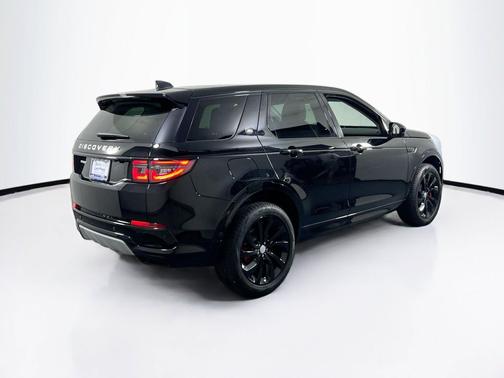 Santorini Black Metallic 2025 Land Rover Discovery Sport S