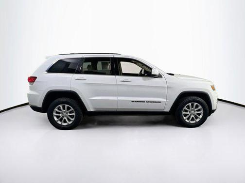 2022 Jeep Grand Cherokee Laredo