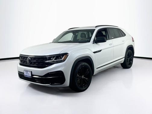 Opal White Pearl 2023 Volkswagen Atlas Cross Sport 2.0T SEL