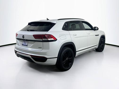 Opal White Pearl 2023 Volkswagen Atlas Cross Sport 2.0T SEL