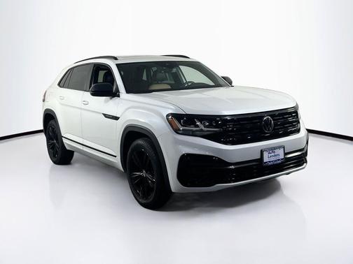 Opal White Pearl 2023 Volkswagen Atlas Cross Sport 2.0T SEL