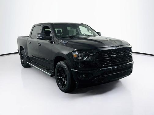 Diamond Black Crystal Pearlcoat 2023 RAM 1500 Big Horn/Lone Star