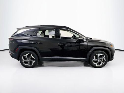 Black Pearl 2024 Hyundai TUCSON Limited