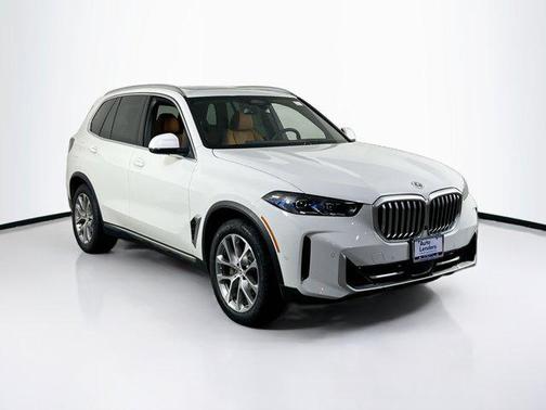 Alpine White 2024 BMW X5 xDrive40i