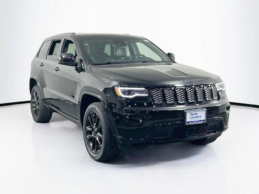 2022 Jeep Grand Cherokee Laredo