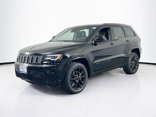 2022 Jeep Grand Cherokee Laredo