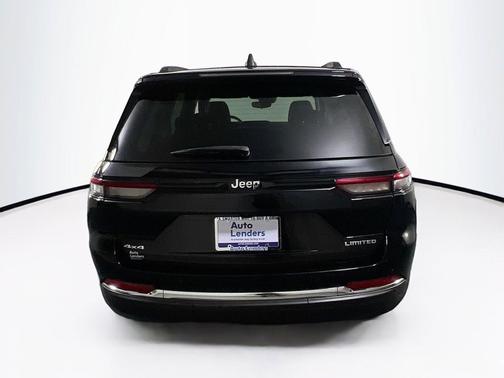 Diamond Black Crystal Pearlcoat 2023 Jeep Grand Cherokee Limited