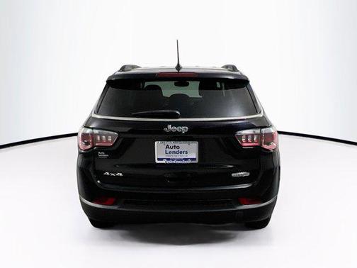 Diamond Black Crystal Pearlcoat 2020 Jeep Compass Latitude