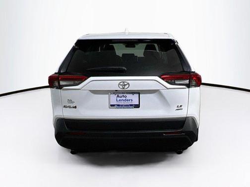 Ice Cap 2023 Toyota RAV4 LE