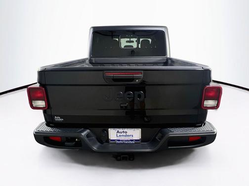 Black Clearcoat 2023 Jeep Gladiator Sport S