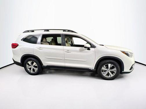 Crystal White Pearl 2021 Subaru Ascent Premium 7-Passenger