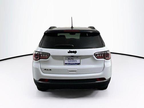 Bright White Clearcoat 2022 Jeep Compass Latitude