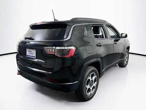 Diamond Black Crystal Pearlcoat 2022 Jeep Compass Trailhawk
