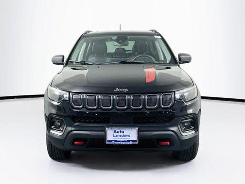 Diamond Black Crystal Pearlcoat 2022 Jeep Compass Trailhawk