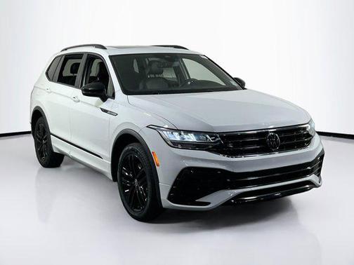 2022 Volkswagen Tiguan 2.0T SE R-Line Black 4MOTION
