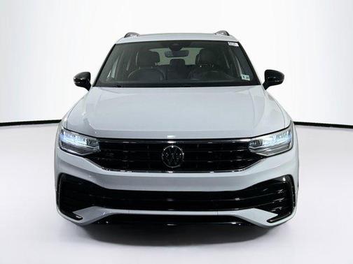 2022 Volkswagen Tiguan 2.0T SE R-Line Black 4MOTION