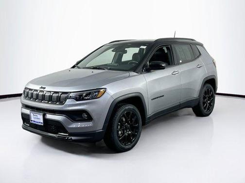 Billet Silver Metallic Clearcoat 2022 Jeep Compass Latitude