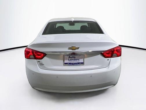 Summit White 2019 Chevrolet Impala 1LT