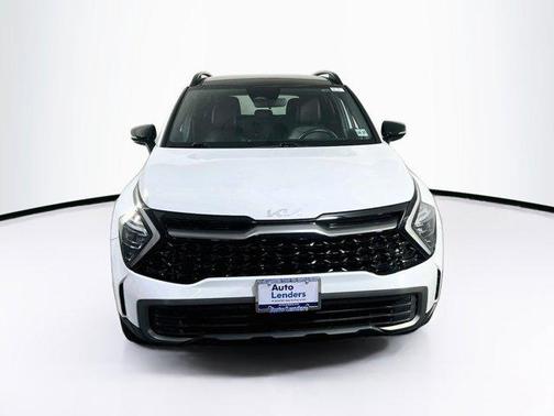Glacial White Pearl 2023 Kia Sportage X-Line