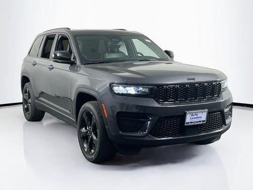 2022 Jeep Grand Cherokee Altitude