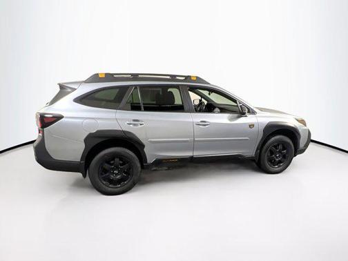 Ice Silver Metallic 2023 Subaru Outback Wilderness