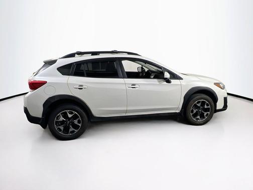 Crystal White Pearl 2019 Subaru Crosstrek 2.0i Premium