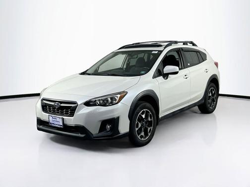 Crystal White Pearl 2019 Subaru Crosstrek 2.0i Premium