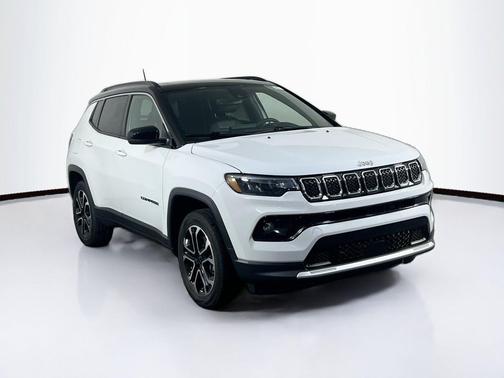 Bright White Clearcoat 2023 Jeep Compass Limited