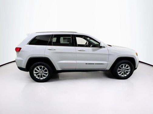 2022 Jeep Grand Cherokee Laredo
