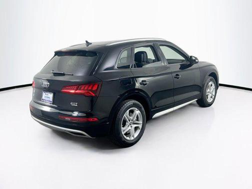 Brilliant Black 2018 Audi Q5 2.0T Premium
