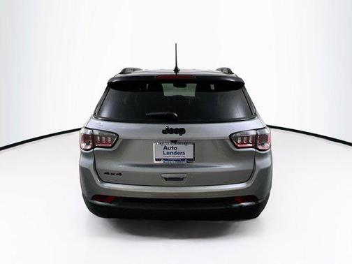 Billet Silver Metallic Clearcoat 2022 Jeep Compass Latitude