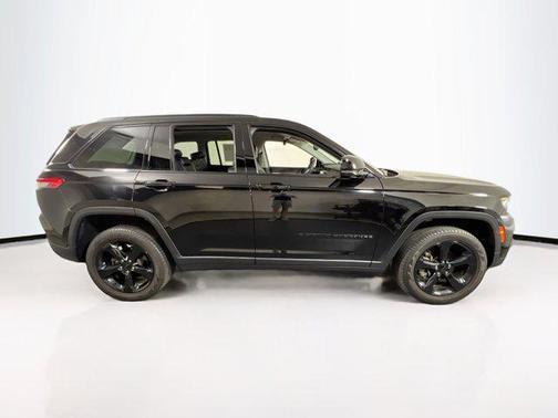 2023 Jeep Grand Cherokee Limited X