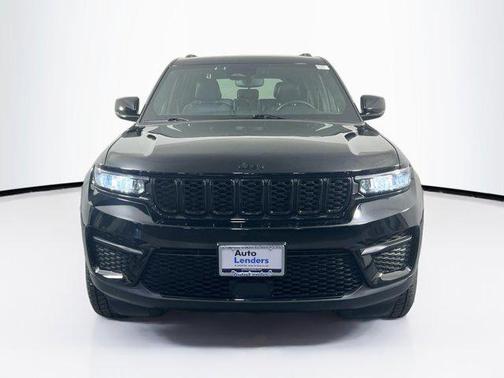 2022 Jeep Grand Cherokee Altitude