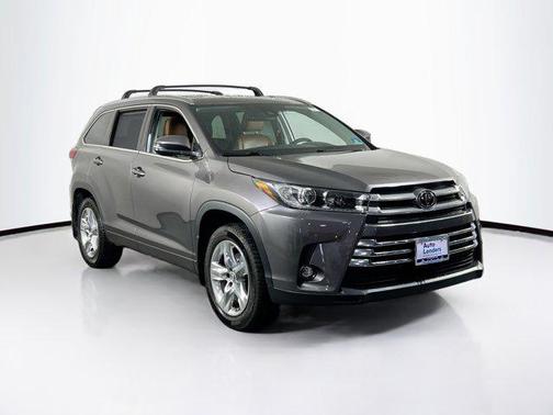 Predawn Gray Mica 2019 Toyota Highlander Limited
