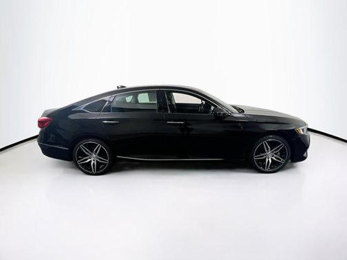 2022 Honda Accord Touring 2.0T