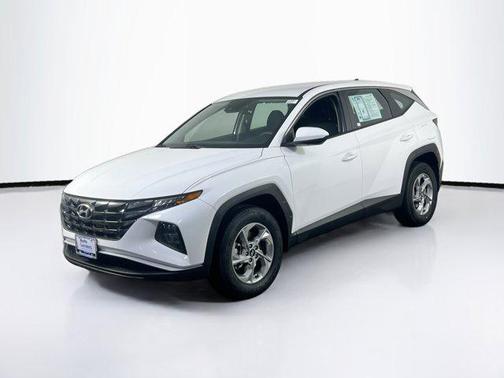 2023 Hyundai TUCSON SE
