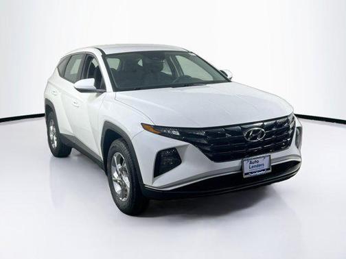 2023 Hyundai TUCSON SE