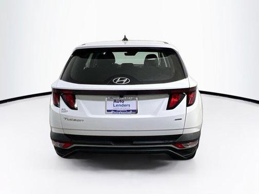 2023 Hyundai TUCSON SE