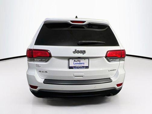 2022 Jeep Grand Cherokee Laredo