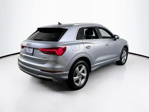 2022 Audi Q3 40 Premium