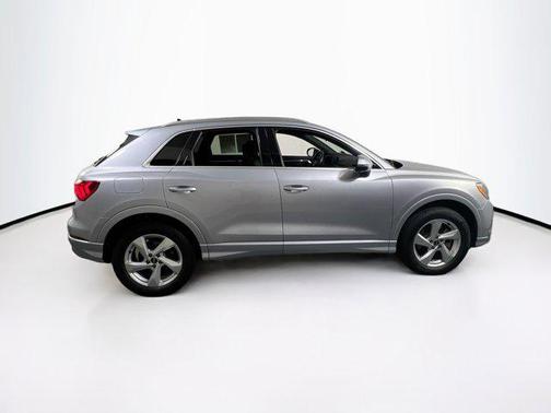 2022 Audi Q3 40 Premium
