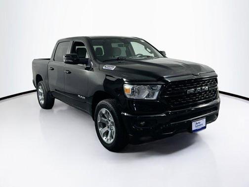 Diamond Black Crystal Pearlcoat 2023 RAM 1500 Big Horn/Lone Star