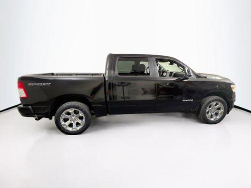 Diamond Black Crystal Pearlcoat 2023 RAM 1500 Big Horn/Lone Star