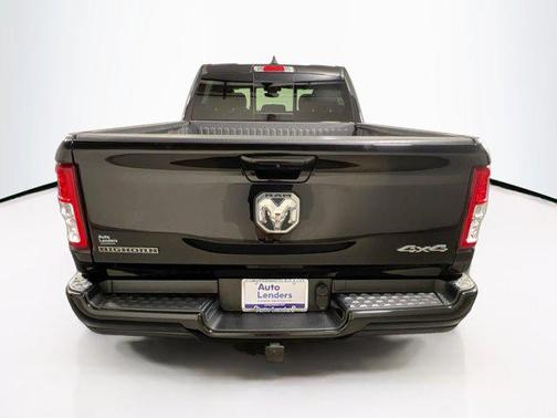 Diamond Black Crystal Pearlcoat 2023 RAM 1500 Big Horn/Lone Star