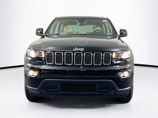 2022 Jeep Grand Cherokee Laredo
