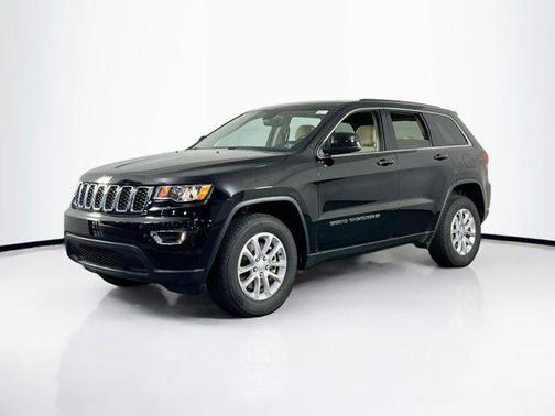 2022 Jeep Grand Cherokee Laredo