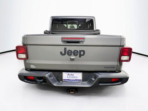 Sting-Gray Clearcoat 2020 Jeep Gladiator Sport S